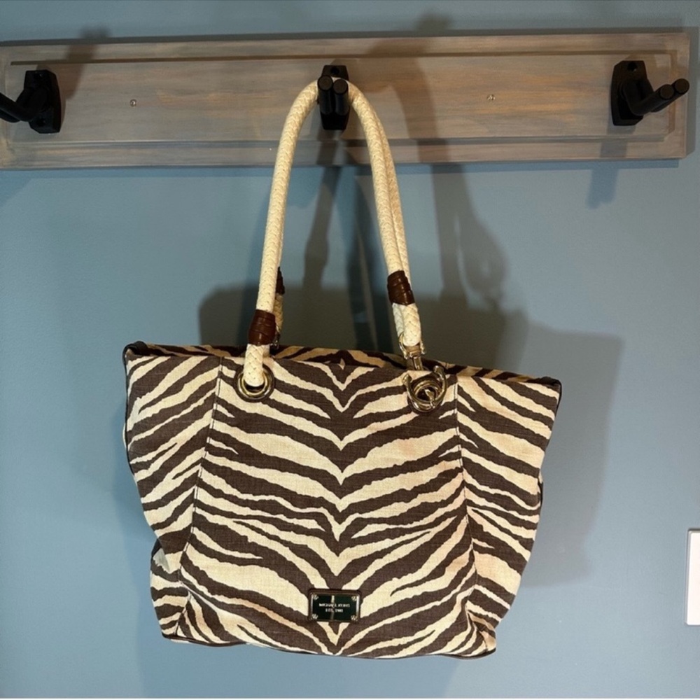 Michael Kors Marina Anchor Rope Tiger Print Shoulder Canvas Tote (+ Dust Bag)